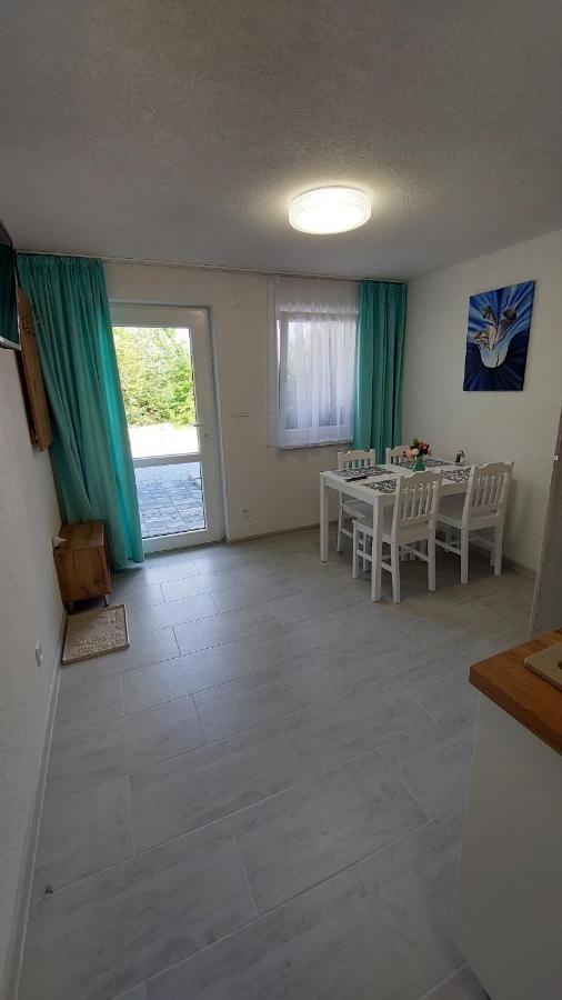 Apartmany Nad Tajovom بانْشكا بيشتريتْسا المظهر الخارجي الصورة
