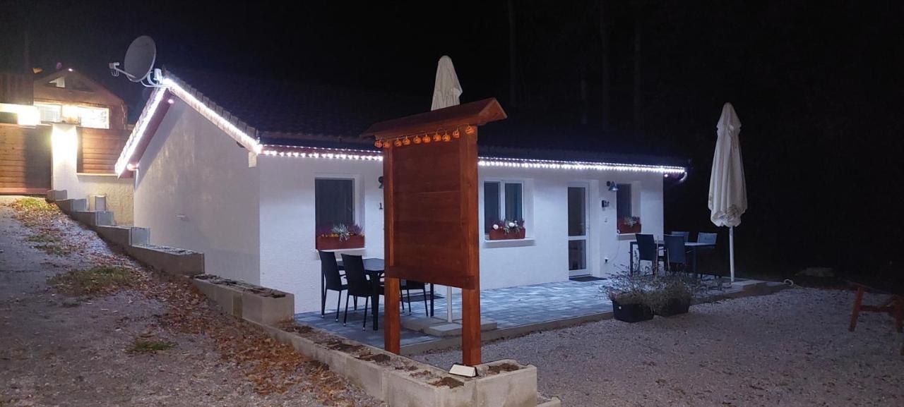 Apartmany Nad Tajovom بانْشكا بيشتريتْسا المظهر الخارجي الصورة