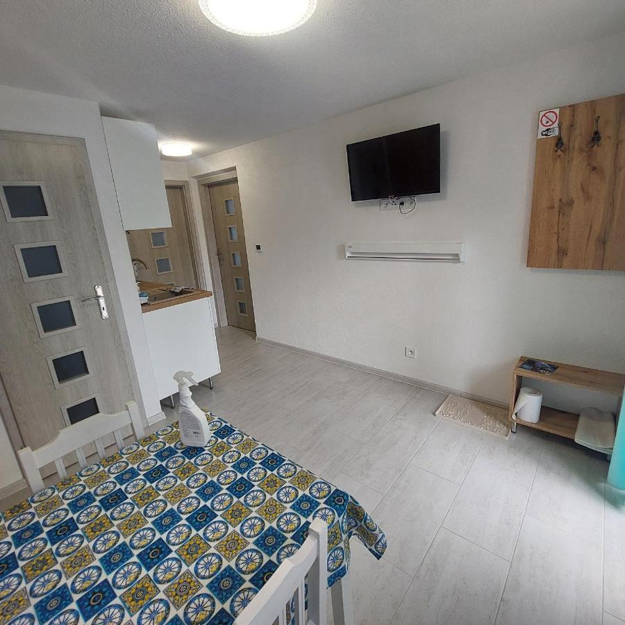 Apartmany Nad Tajovom بانْشكا بيشتريتْسا المظهر الخارجي الصورة