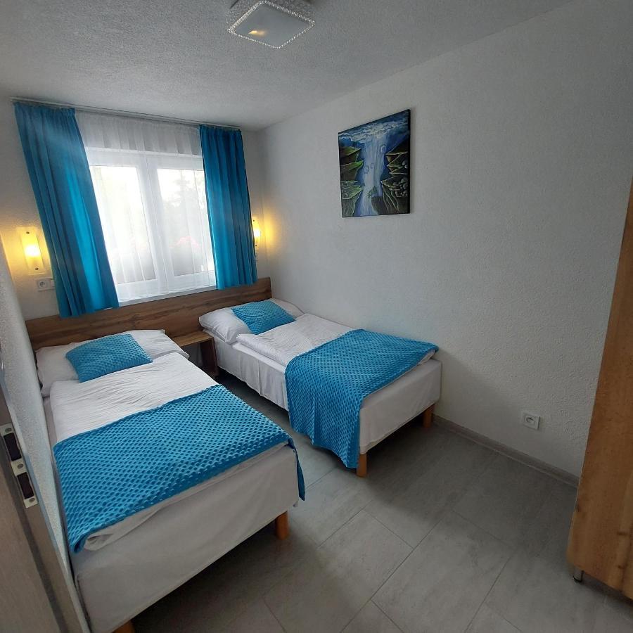 Apartmany Nad Tajovom بانْشكا بيشتريتْسا المظهر الخارجي الصورة