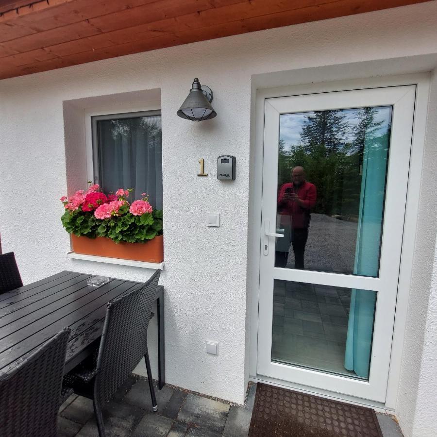 Apartmany Nad Tajovom بانْشكا بيشتريتْسا المظهر الخارجي الصورة